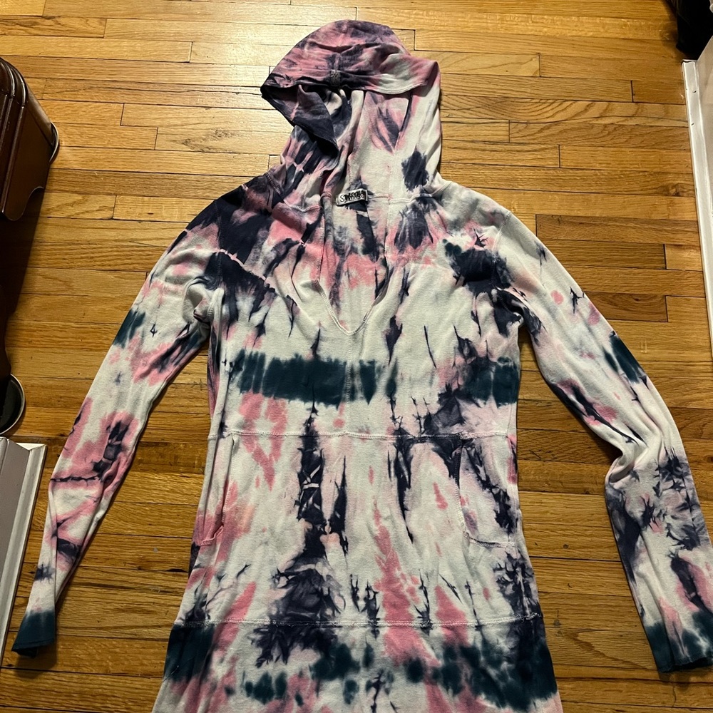 SO NIKKI tie dyed long lightweight hoodie with pocket